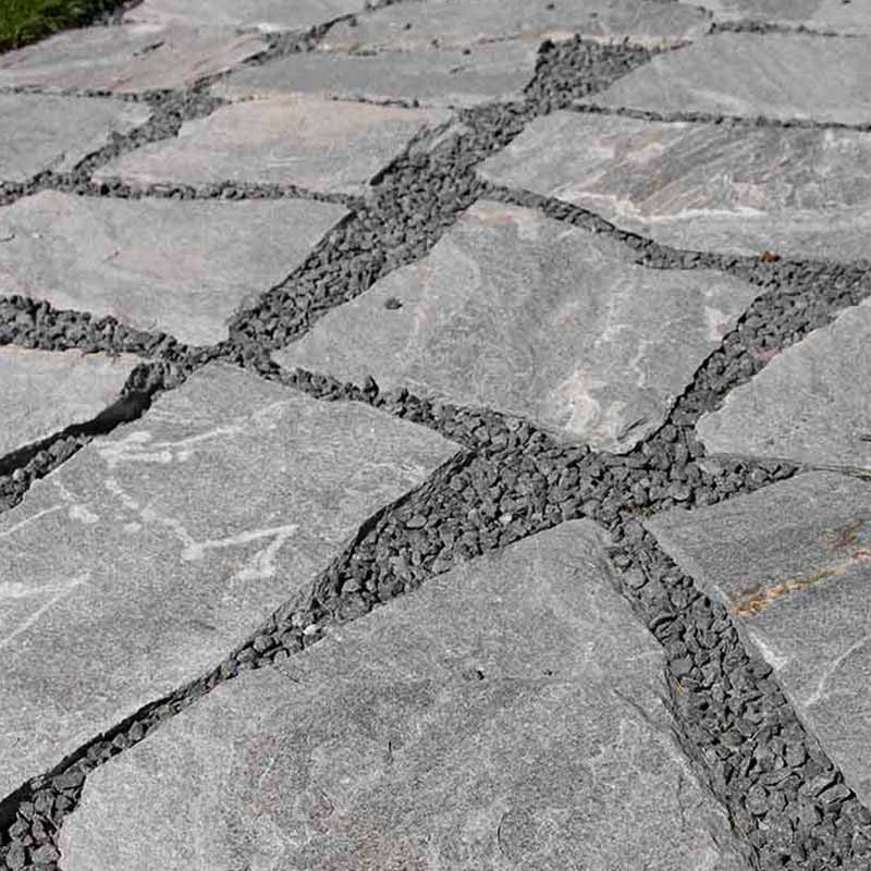 Doornikse kalksteen split |  Jouwtuinwinkel.nl.